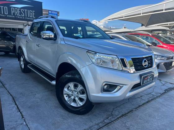 NISSAN FRONTIER 2.3 16V TURBO DIESEL LE CD 4X4 AUTOMÁTICO NISSAN FRONTIER 2.3 16V TURBO DIESEL LE CD 4X4 AUTOMÁTICO